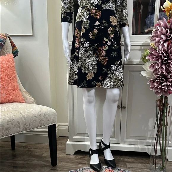 Dex Black Floral Long-Sleeve Fit-and-Flare Dress - Picture 4 of 11
